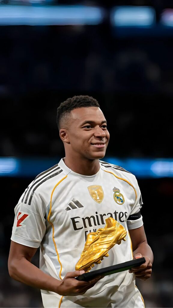 mbappe real madrid golden boot award 4k