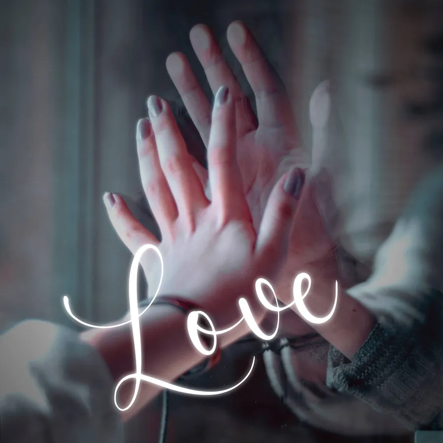 whatsapp dp love hand صور واتساب شخصية 2026